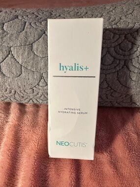 Neocutis Hyalis+ Hydrating Serum NEW Sealed 💧 Box Damage